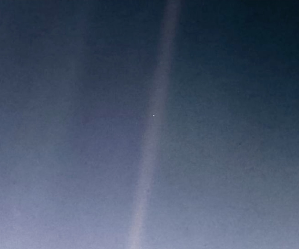 'Pale Blue Dot' shines anew in Carl Sagan Institute video to mark iconic photo's 30th anniversary